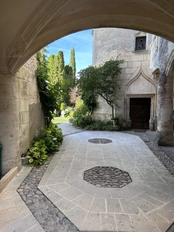 Courtyard of the castle Marouatte